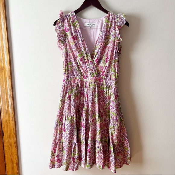 Taylor Size Medium Flutter Sleeve Dress Pink Paisley Fit and Flare Midi Length - Picture 1 of 12